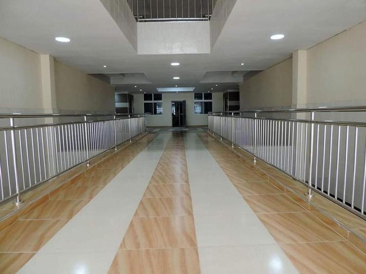 Serviced 2 Bed Apartment with En Suite at Yaya Centre - 11