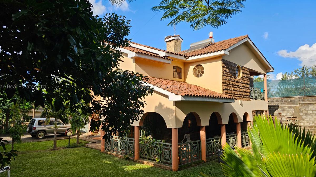 5 Bed House with En Suite in Membley - 5