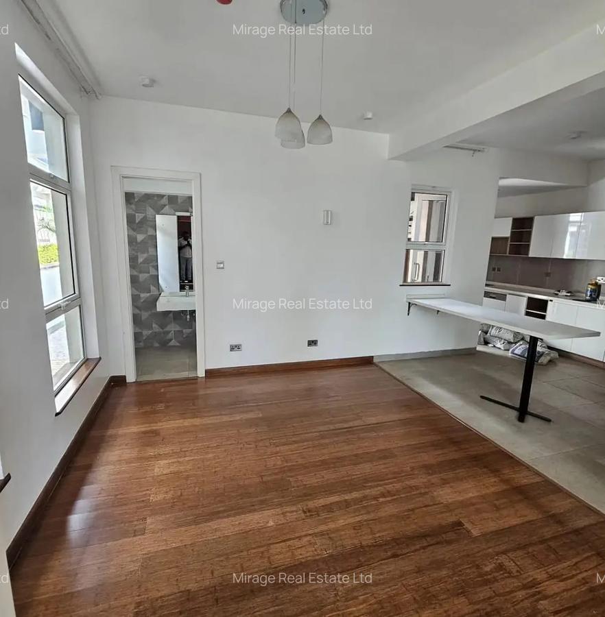 4 Bed Villa with En Suite in Lavington - 15