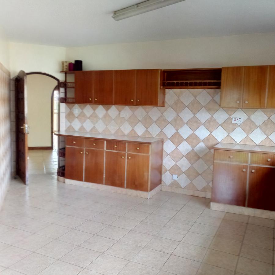 4 Bed Apartment with En Suite at Westlands - 11