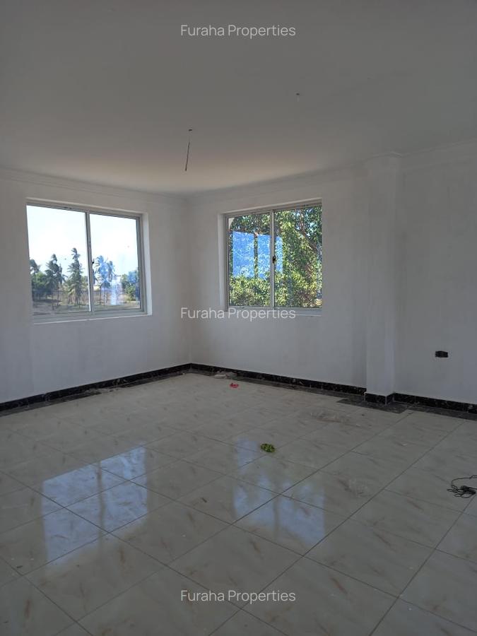 4 Bed Townhouse with En Suite at Utange - 5