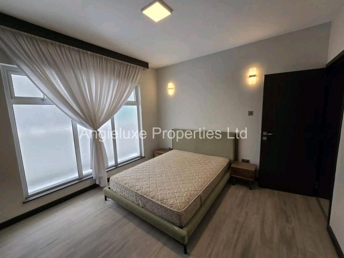 2 Bed Apartment with En Suite at Riverside Drive - 6
