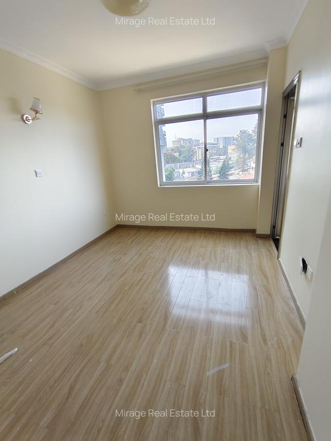 3 Bed Apartment with Gym in Kilimani - 15