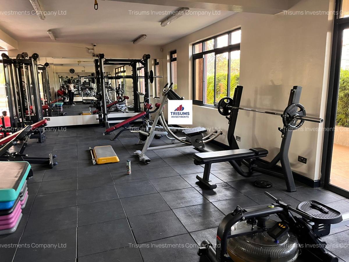 4 Bed Apartment with En Suite in Riverside - 8