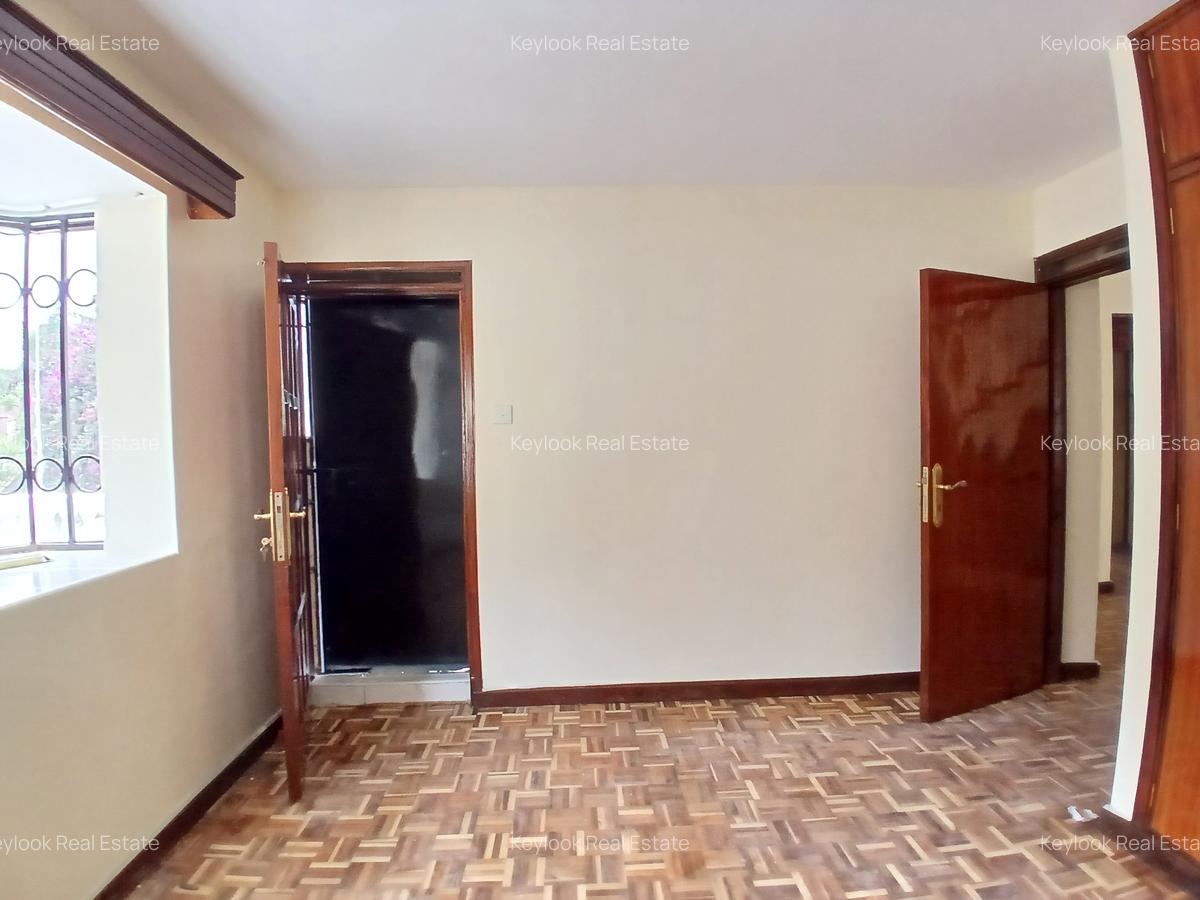 4 Bed Townhouse with En Suite at Lavington Green - 7