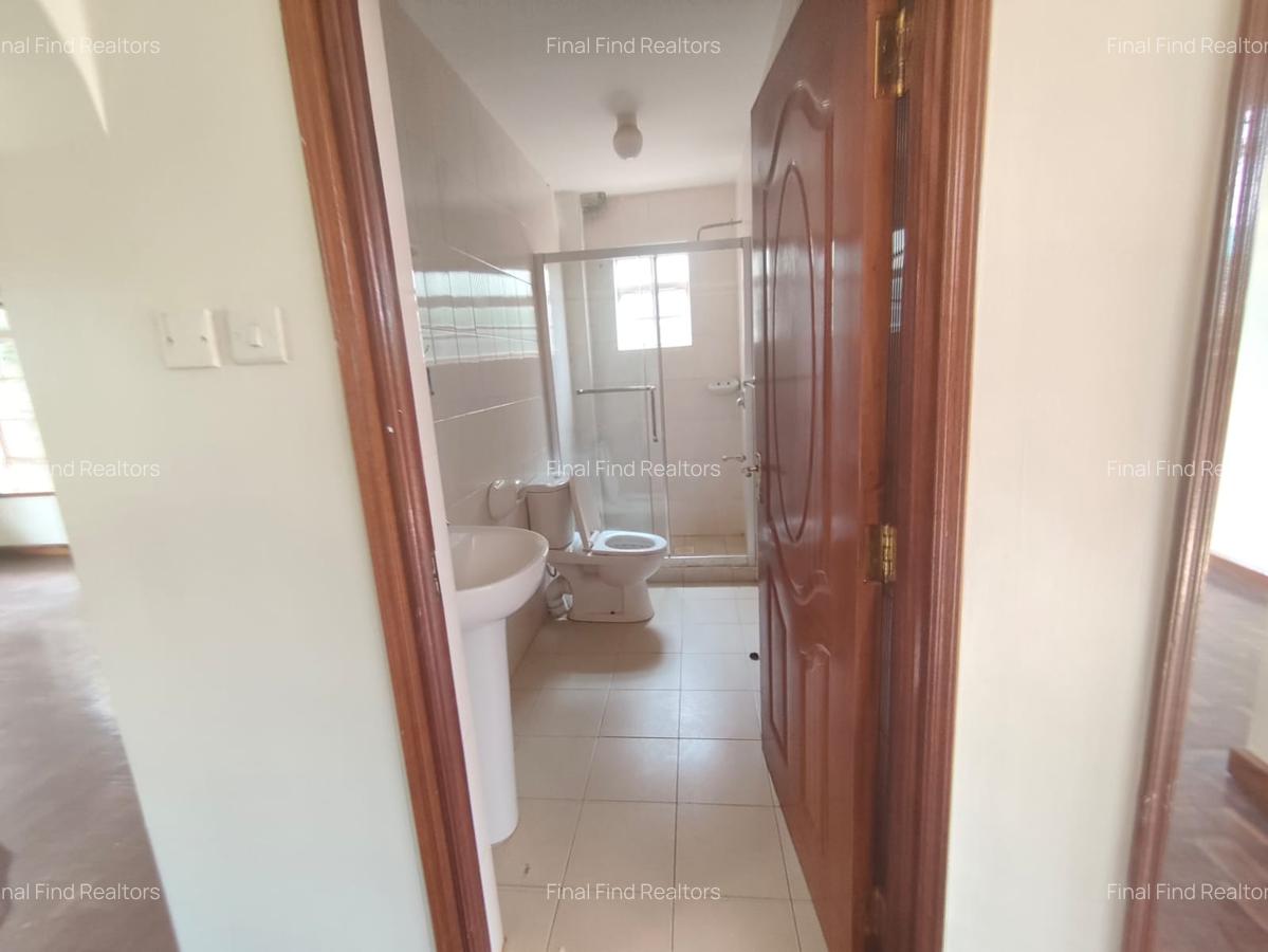 4 Bed Townhouse with En Suite in Gigiri - 10