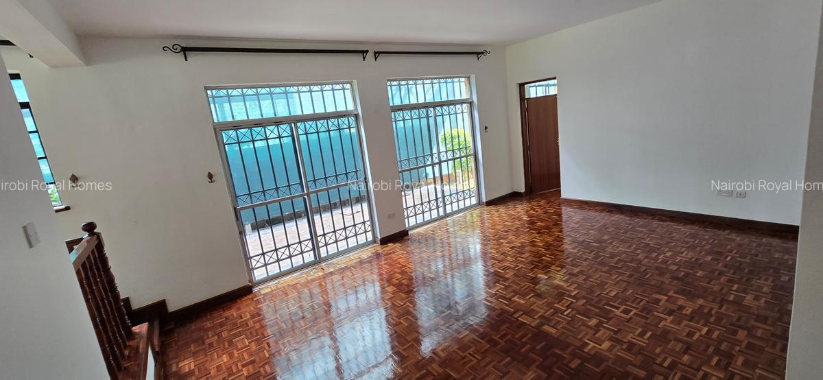 4 Bed Townhouse with En Suite at Lavington Green - 11