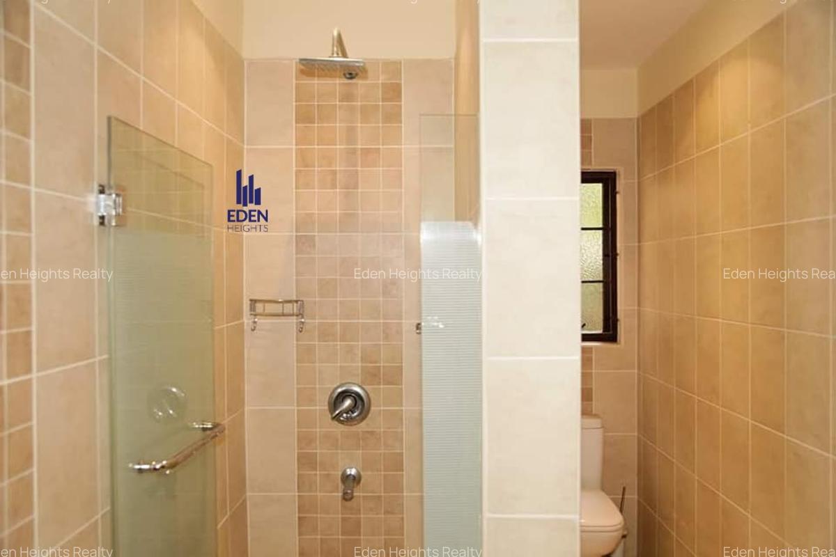 3 Bed Apartment with En Suite in Riverside - 10