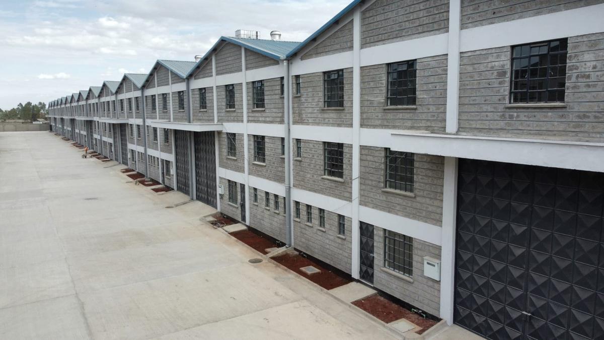 6,550 ft² Warehouse with Backup Generator in Kikuyu Town - 1