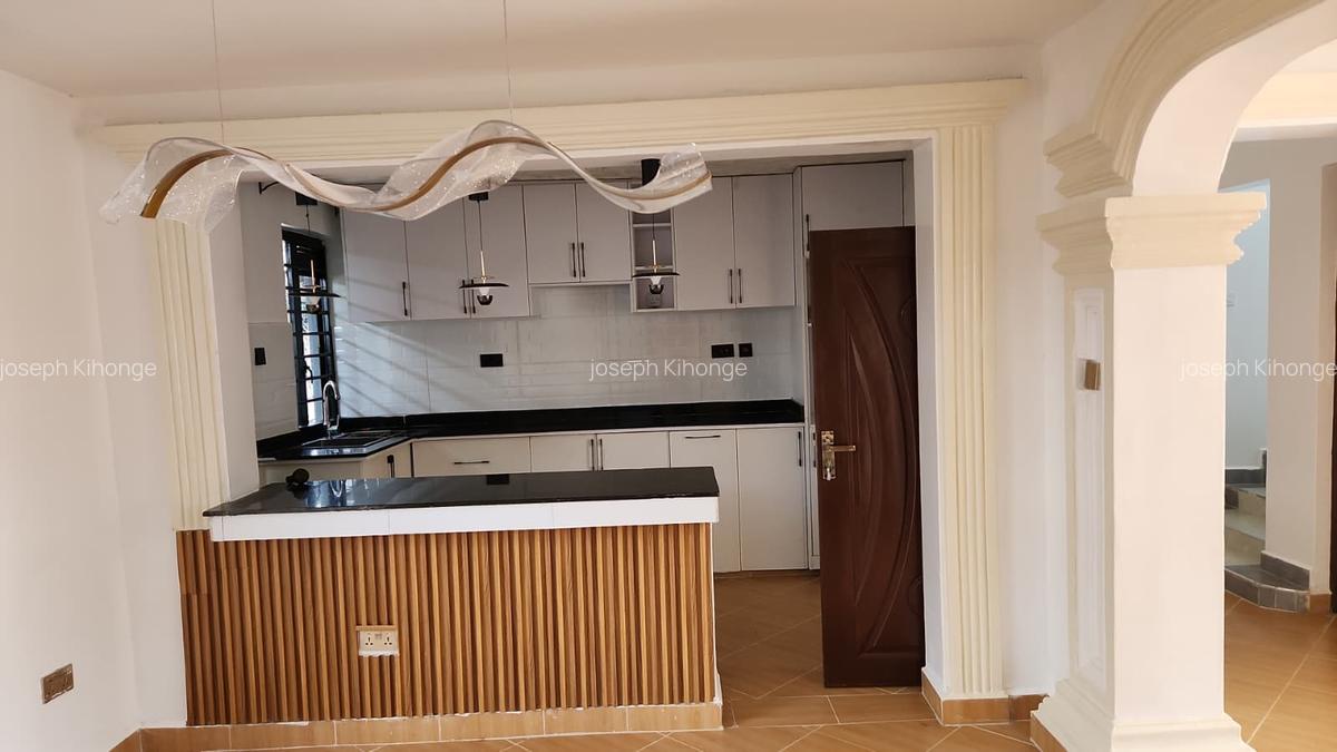 5 Bed Townhouse with En Suite at Matangi - 13