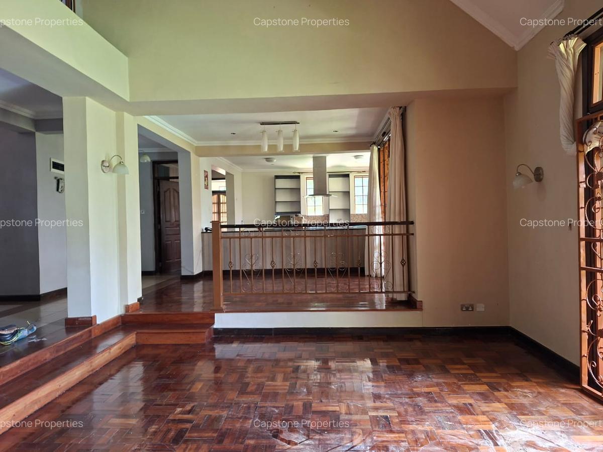 5 Bed Townhouse with En Suite in Rosslyn - 9