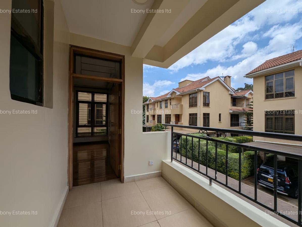 5 Bed Townhouse with En Suite in Lavington - 7