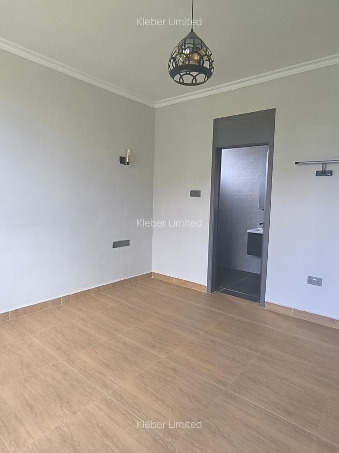 3 Bed House with En Suite in Kitengela - 16