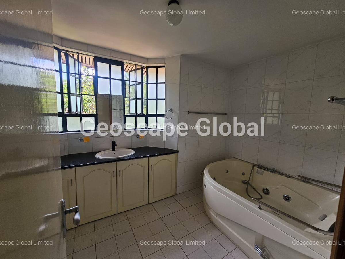 4 Bed House with En Suite in Karen - 12