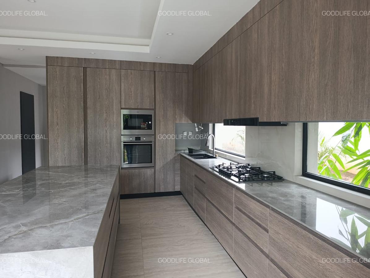 5 Bed Villa with En Suite at Runda - 17