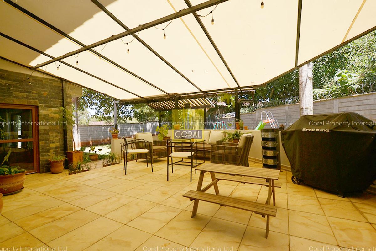 4 Bed House in Nyari - 15