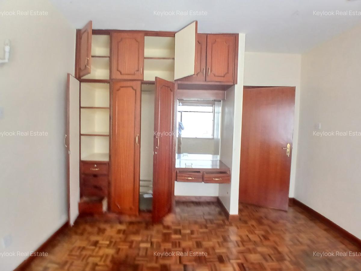 4 Bed Townhouse with En Suite at Mbaazi Avenue - 11
