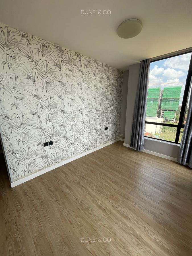 2 Bed Apartment with En Suite in Brookside - 14