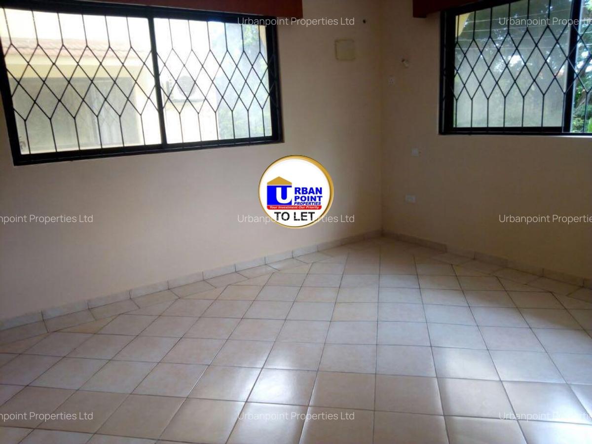 3 Bed Apartment with En Suite in Nyali Area - 3