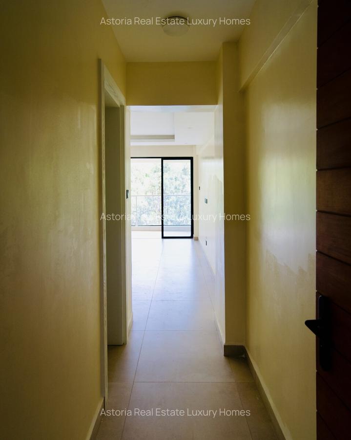 3 Bed Apartment with En Suite at 2026-430 - 8