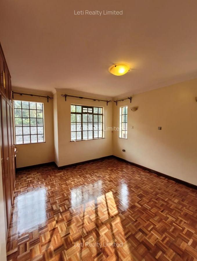 4 Bed Townhouse with En Suite in Lavington - 9