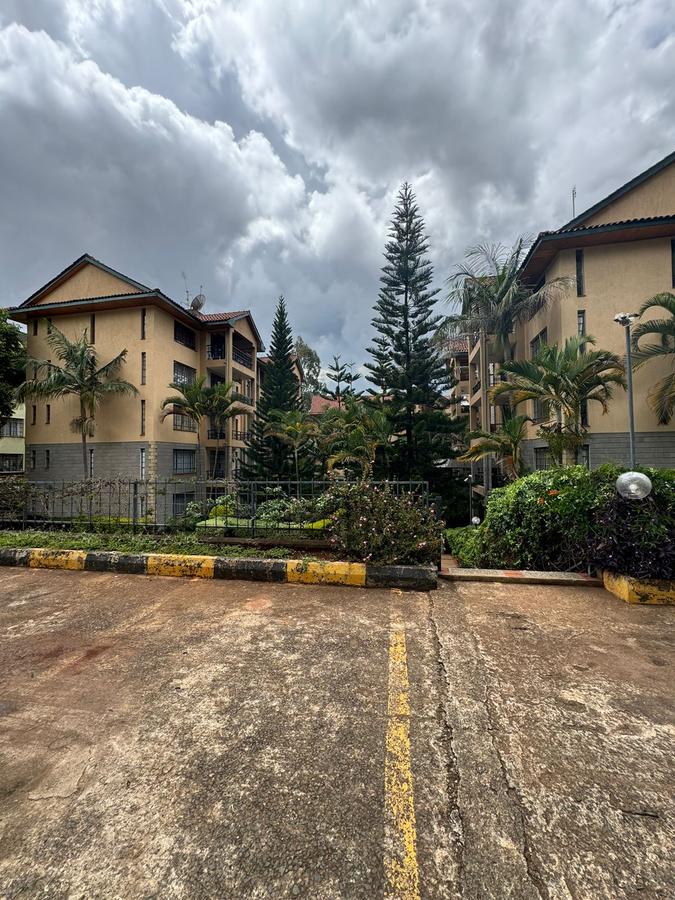 3 Bed Apartment with En Suite in Lavington - 15