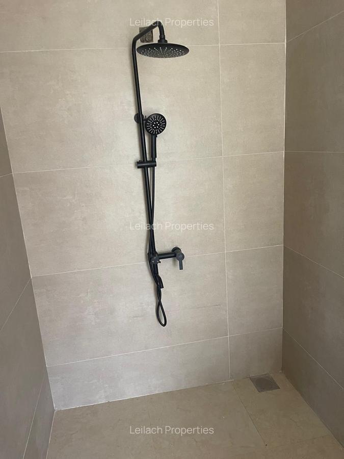 7 Bed House with En Suite in Karen - 10