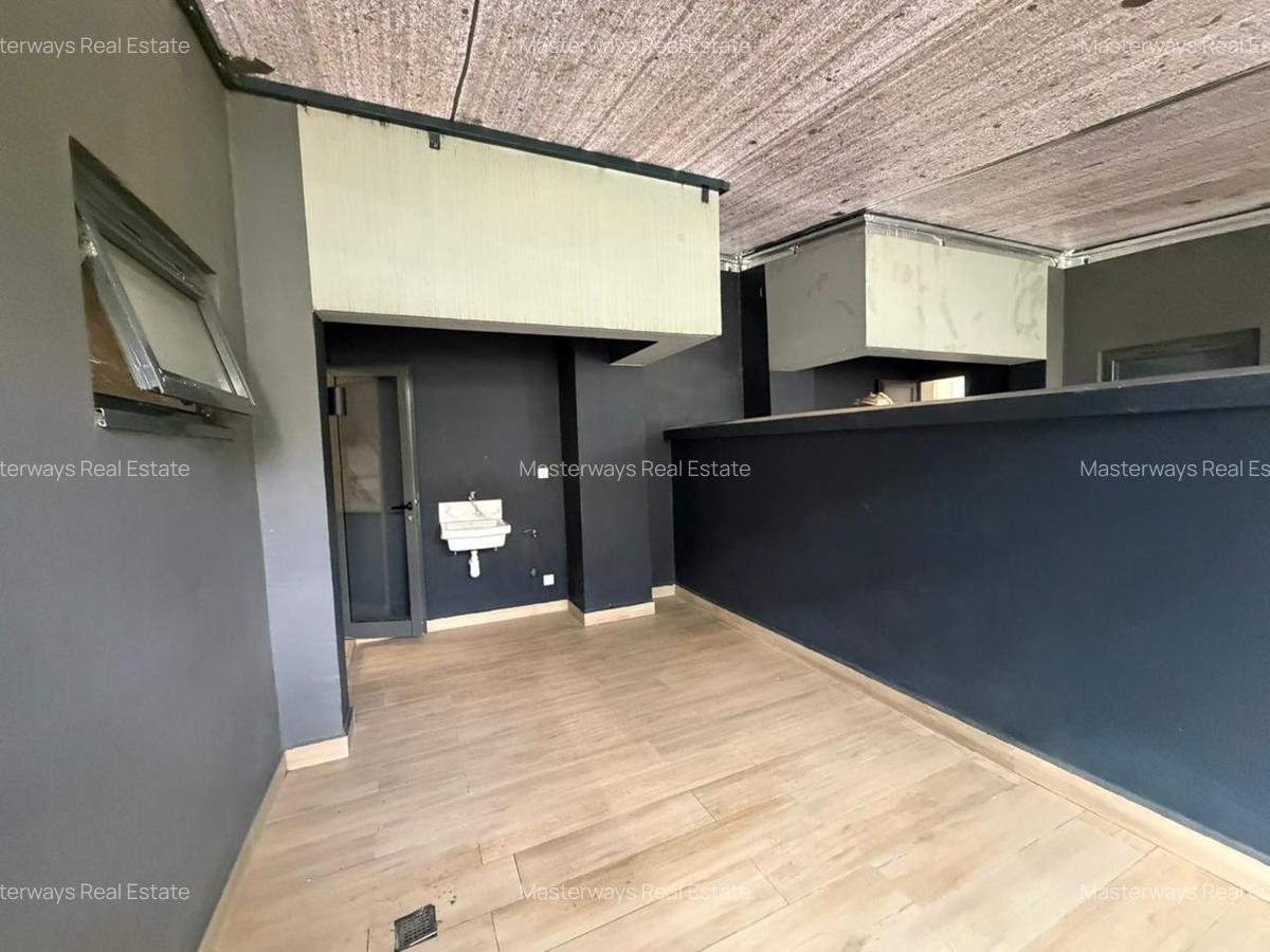 2 Bed Apartment with En Suite in Riverside - 9