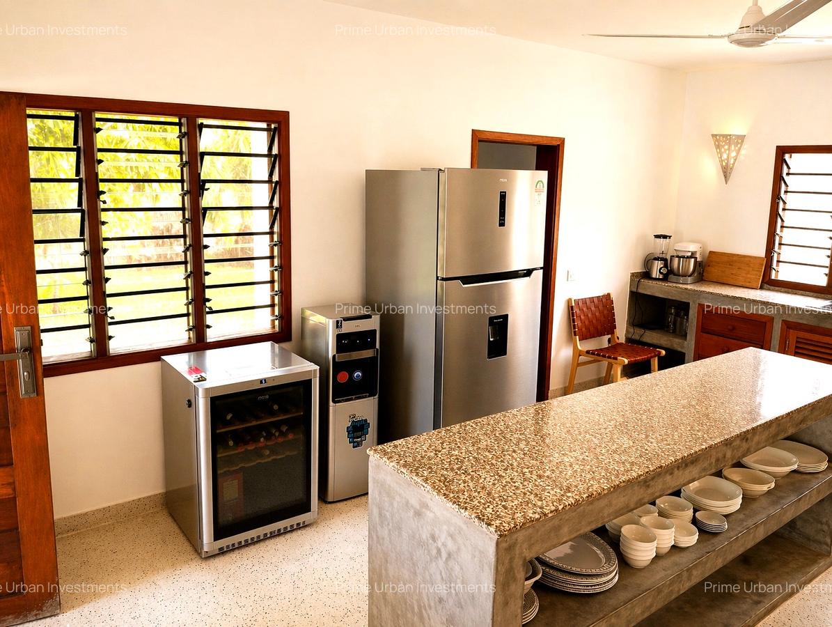 4 Bed House with En Suite at Watamu - 20