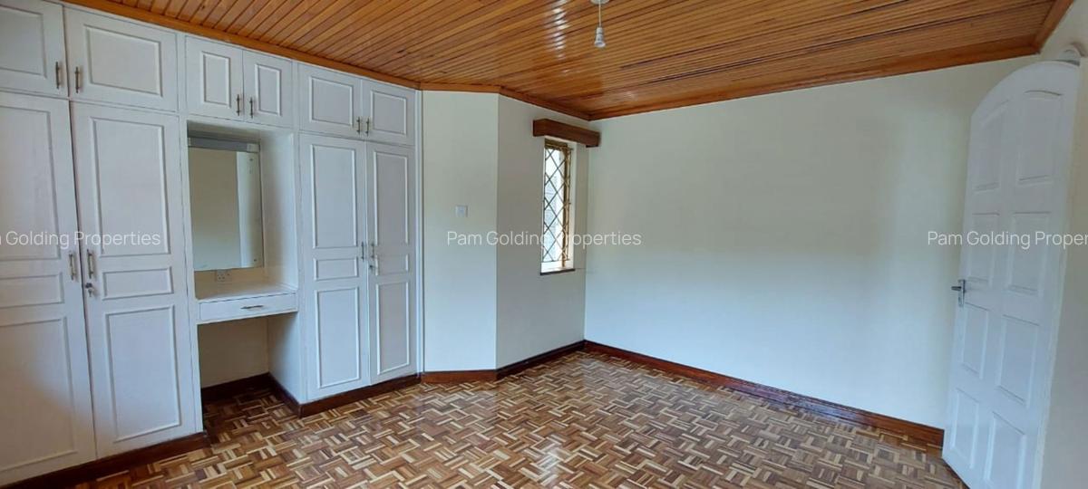 4 Bed House with En Suite in Kileleshwa - 3