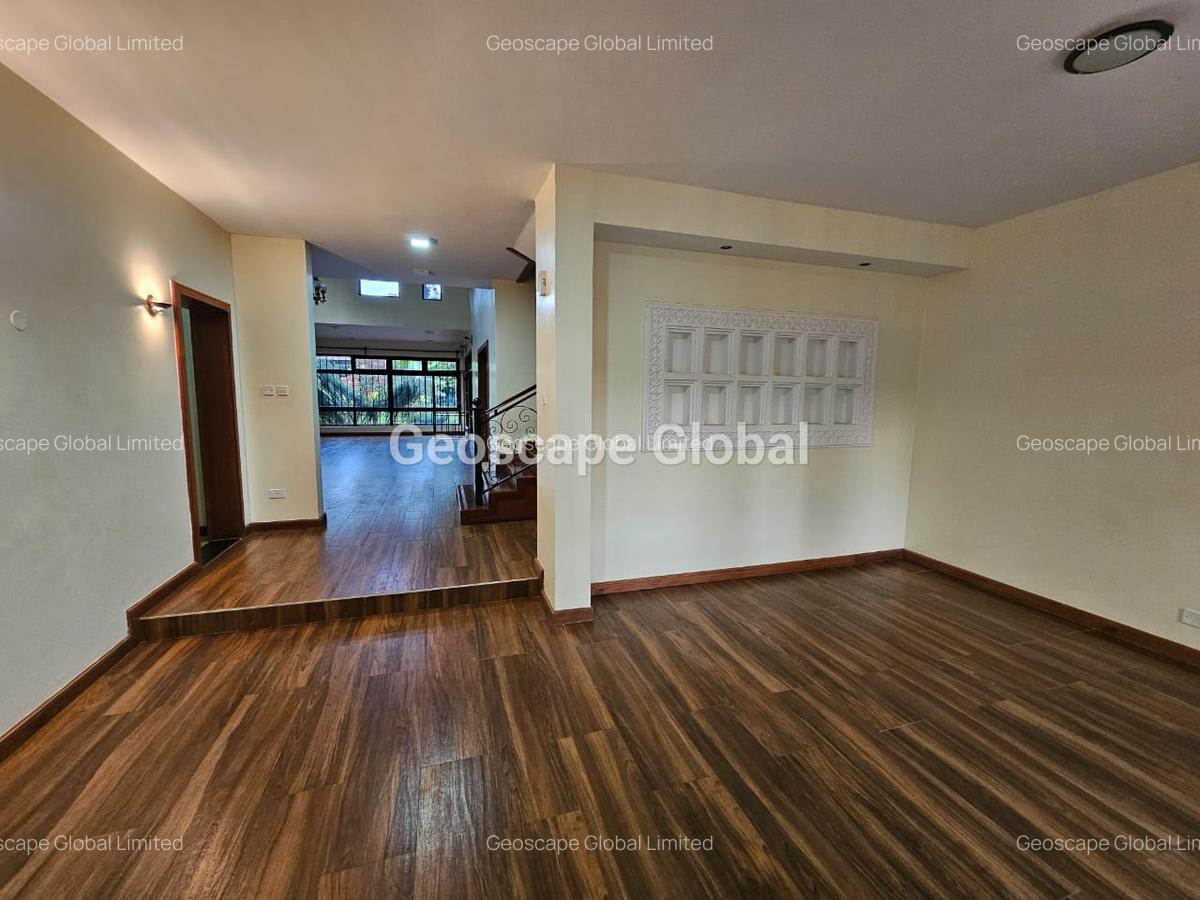 4 Bed House with En Suite in Runda - 18