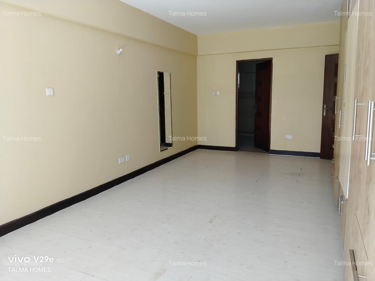 3 Bed Apartment with En Suite at 4Th Parklands - 16