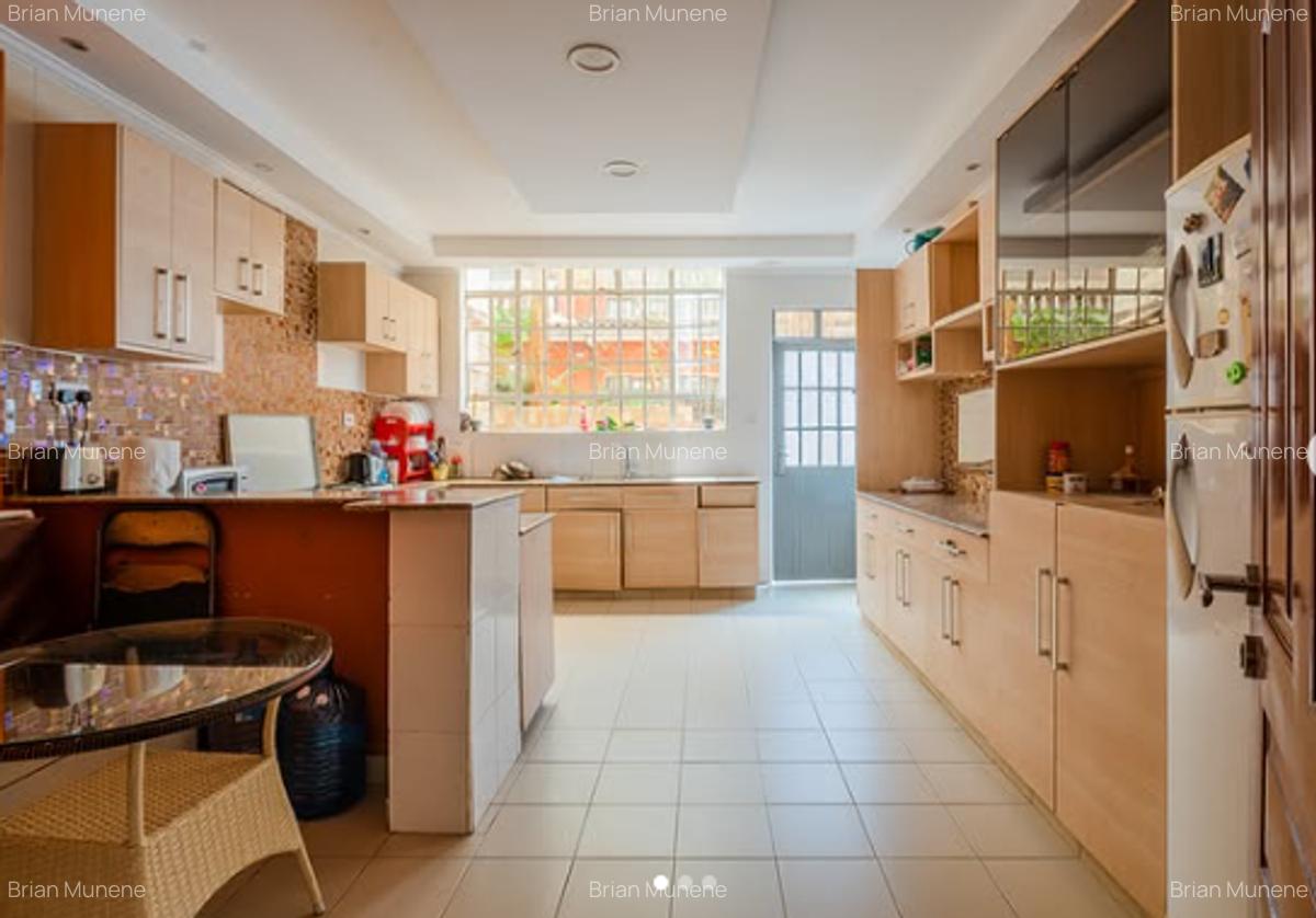 7 Bed Townhouse with En Suite at Nyeri Rd - 15