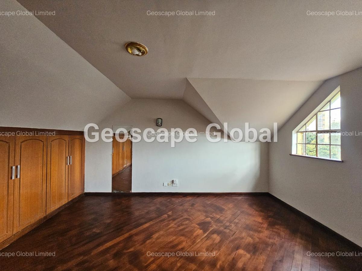 4 Bed Apartment with En Suite in Kileleshwa - 12