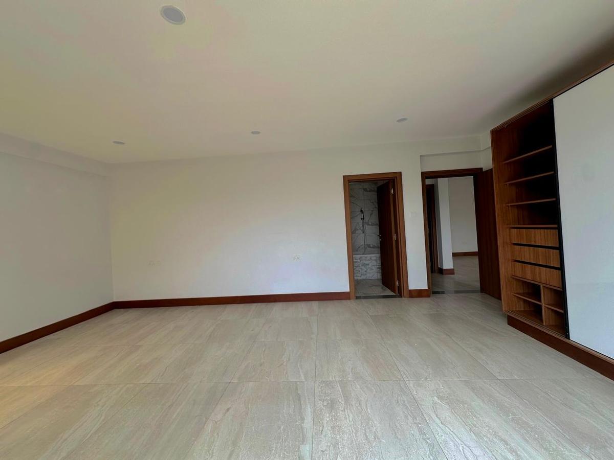 3 Bed Apartment with En Suite at Westlands - 10