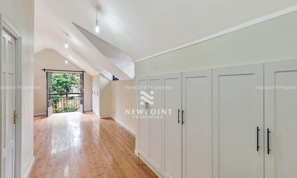 5 Bed House with En Suite in Karen - 6