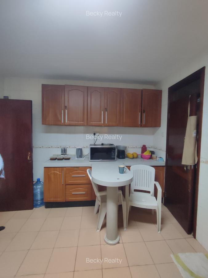 Serviced 5 Bed Apartment with En Suite at Riverside Drive - 7