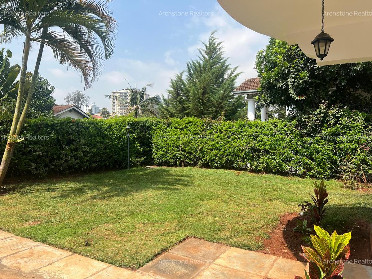 5 Bed Townhouse with En Suite in Spring Valley - 11