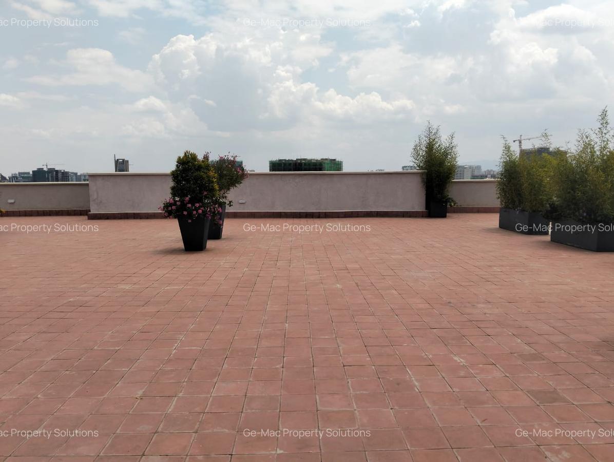 3 Bed Apartment with En Suite in Lavington - 7