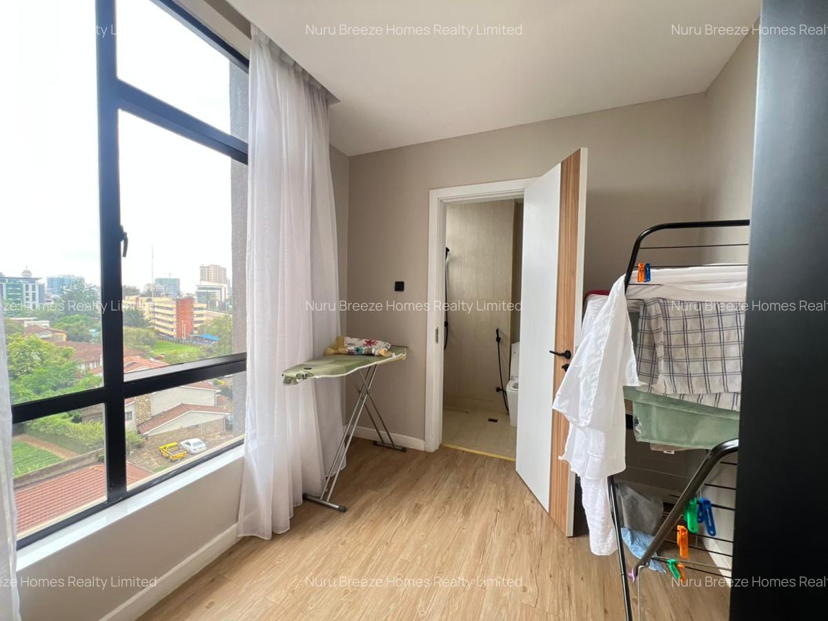 3 Bed Apartment with En Suite in Brookside - 17