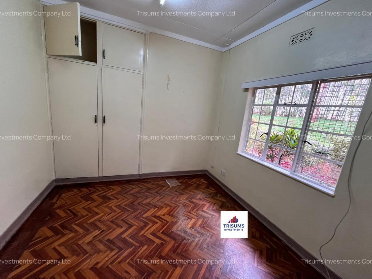 5 Bed Townhouse with En Suite at Prp7+494 - 3