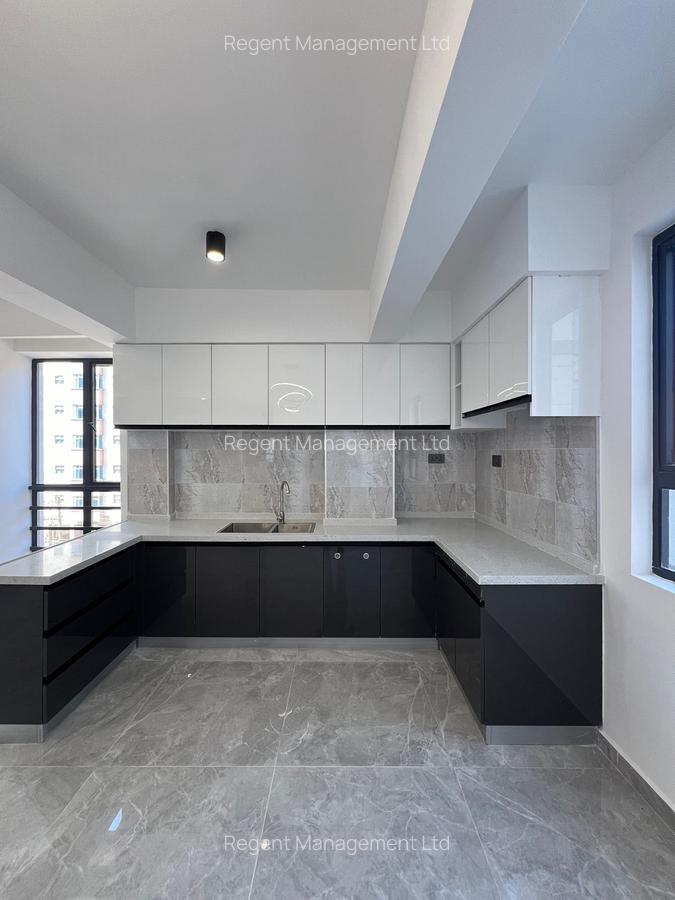2 Bed Apartment with En Suite at Valley Arcade - 8