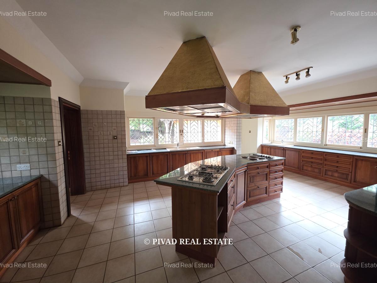 5 Bed House with Swimming Pool in Muthaiga - 3