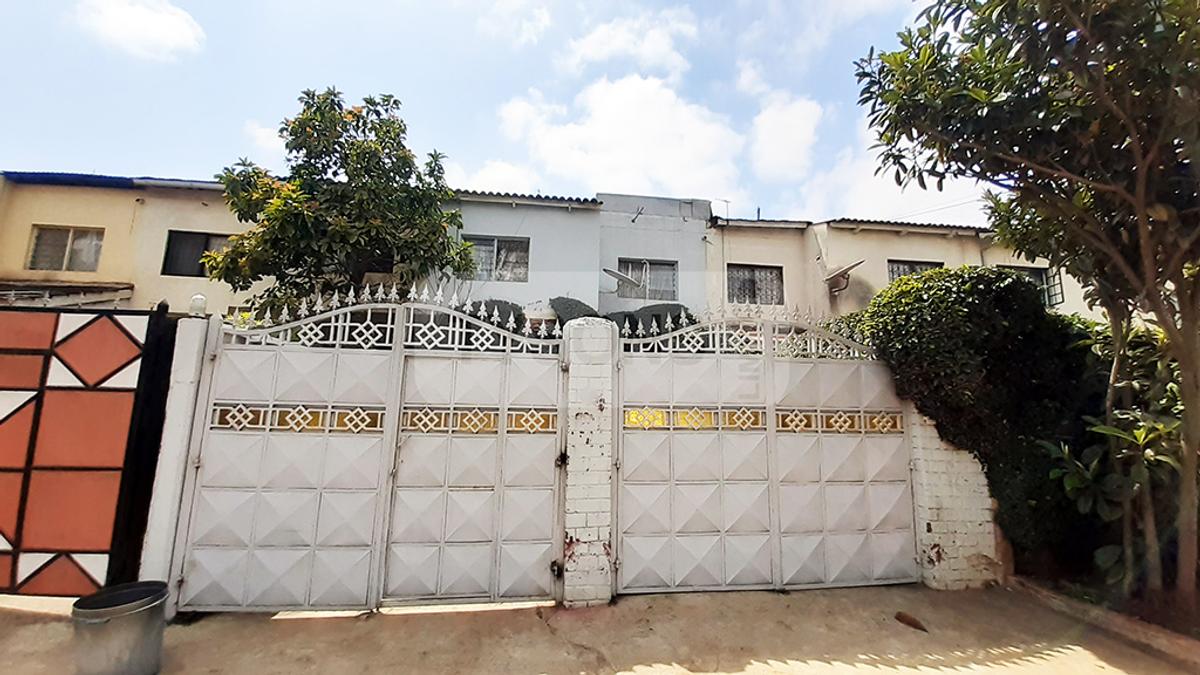 4 Bed House with En Suite in Langata - 3