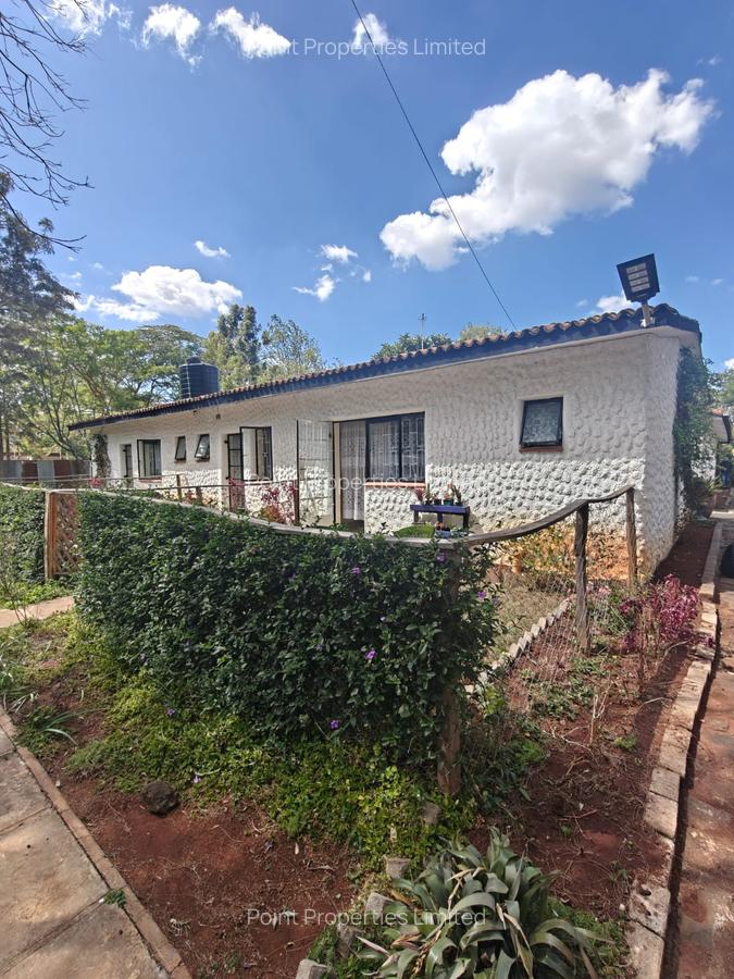 Bedsitter in Karen - 4