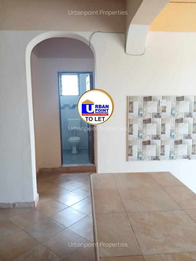 2 Bed Apartment with En Suite in Mtwapa - 12