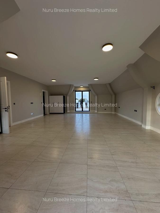 5 Bed Townhouse with En Suite in Loresho - 8