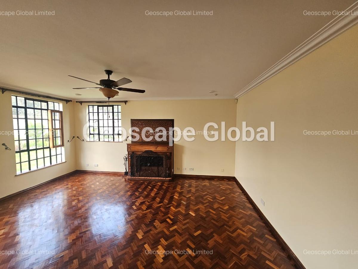 5 Bed House with En Suite in Runda - 10