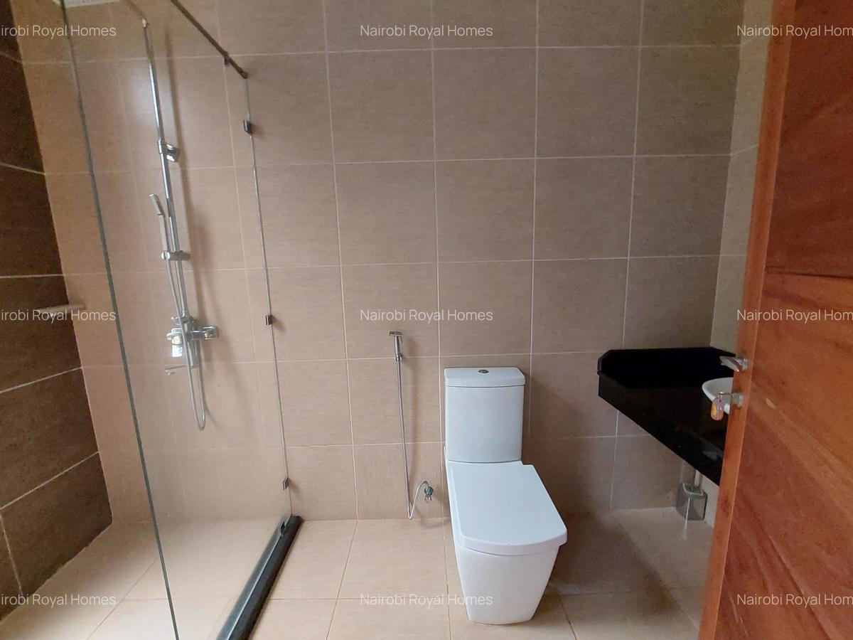 5 Bed House with En Suite at Runda Road - 12