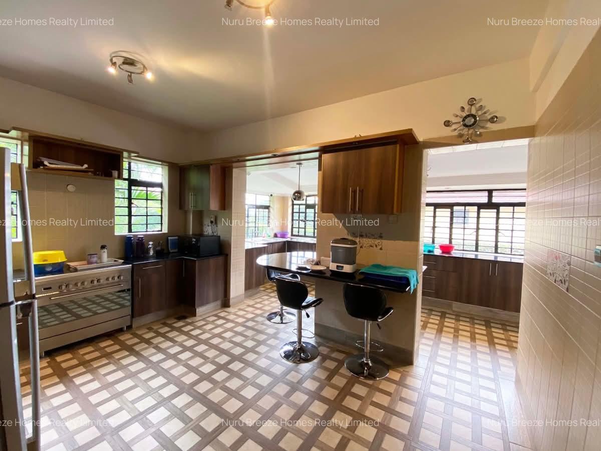 5 Bed Townhouse with En Suite in Kitisuru - 8
